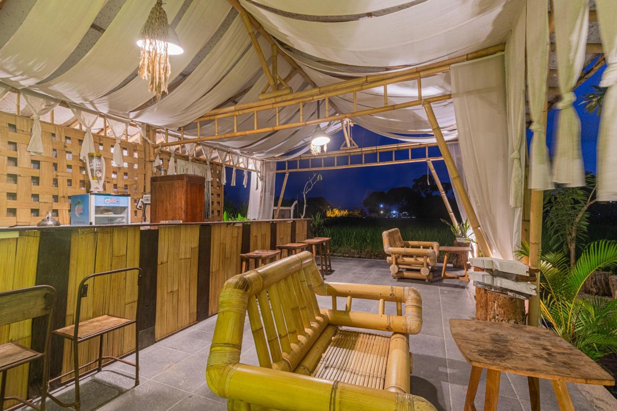 Camani Glamping Hotel Karangasem  Exterior photo