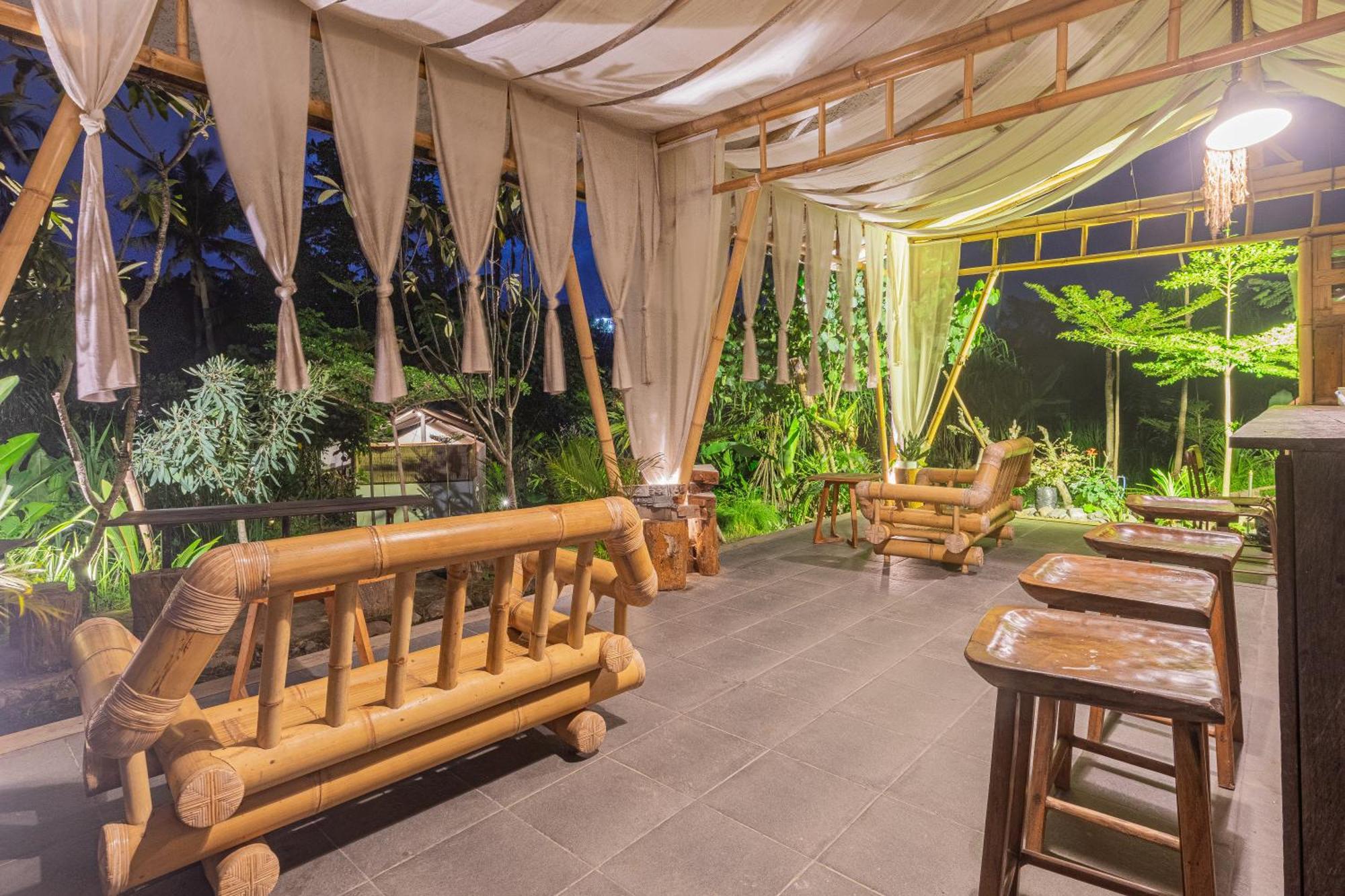 Camani Glamping Hotel Karangasem  Exterior photo