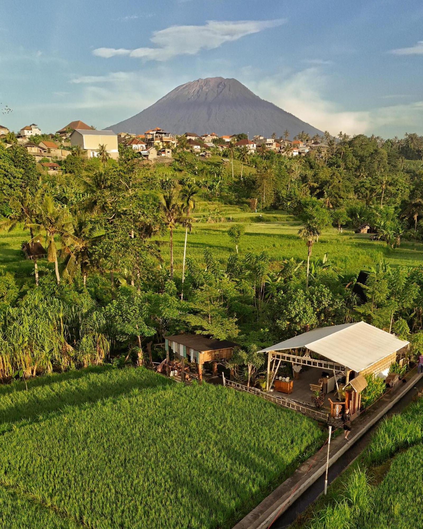 Camani Glamping Hotel Karangasem  Exterior photo